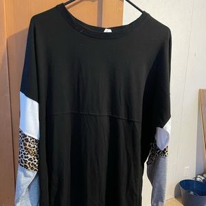 Boutique ladies blouse sz med